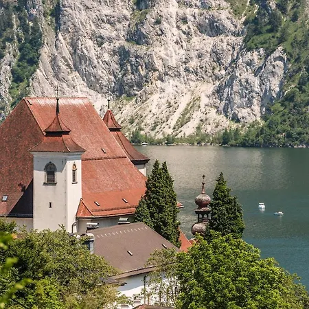 Private Traunkirchen