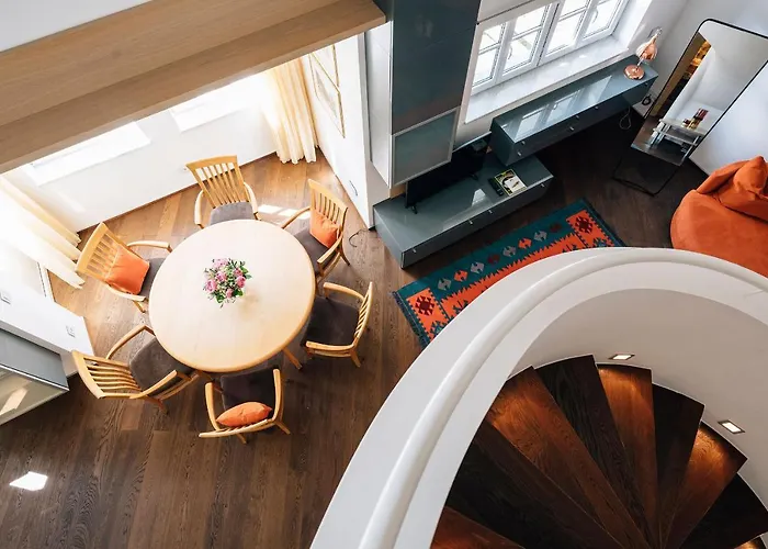 Private Apartment Traunkirchen