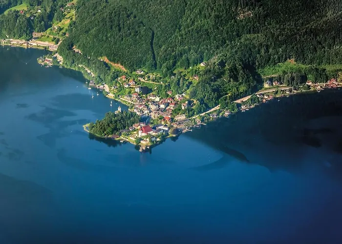 Private * טראונקירכן